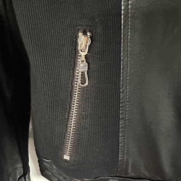 Black Ness Jacket size M. - Picture 10 of 11